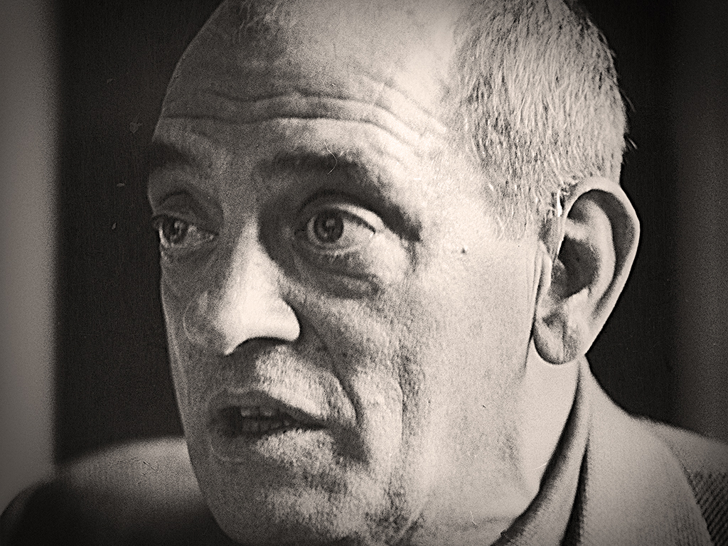 . Luis Buñuel .