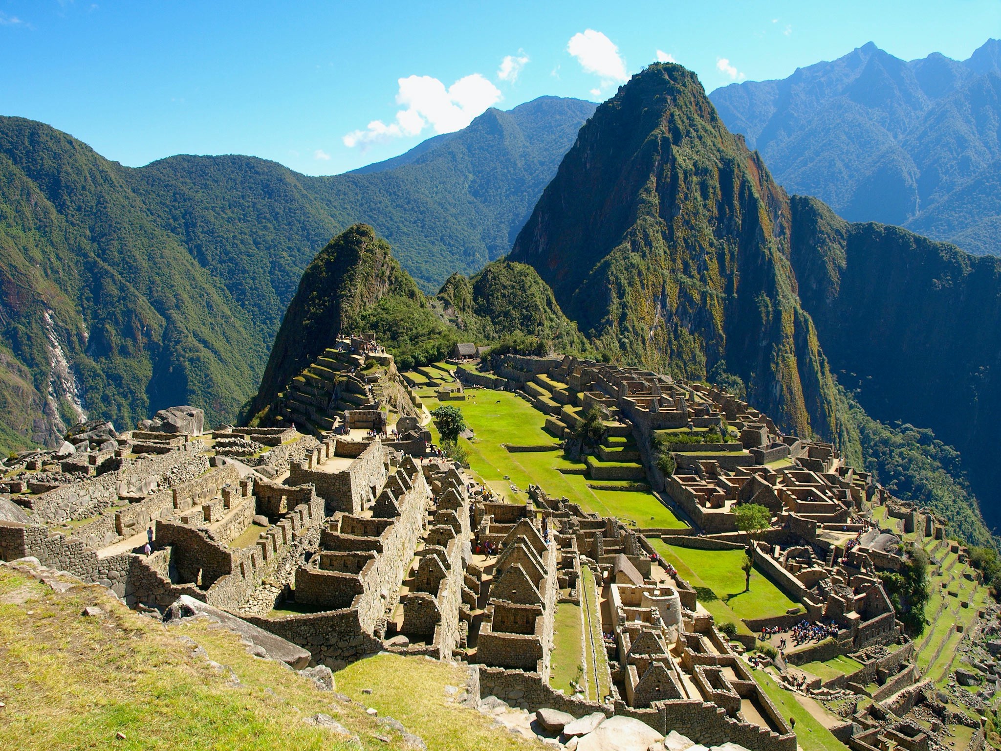 . Machu Picchu .