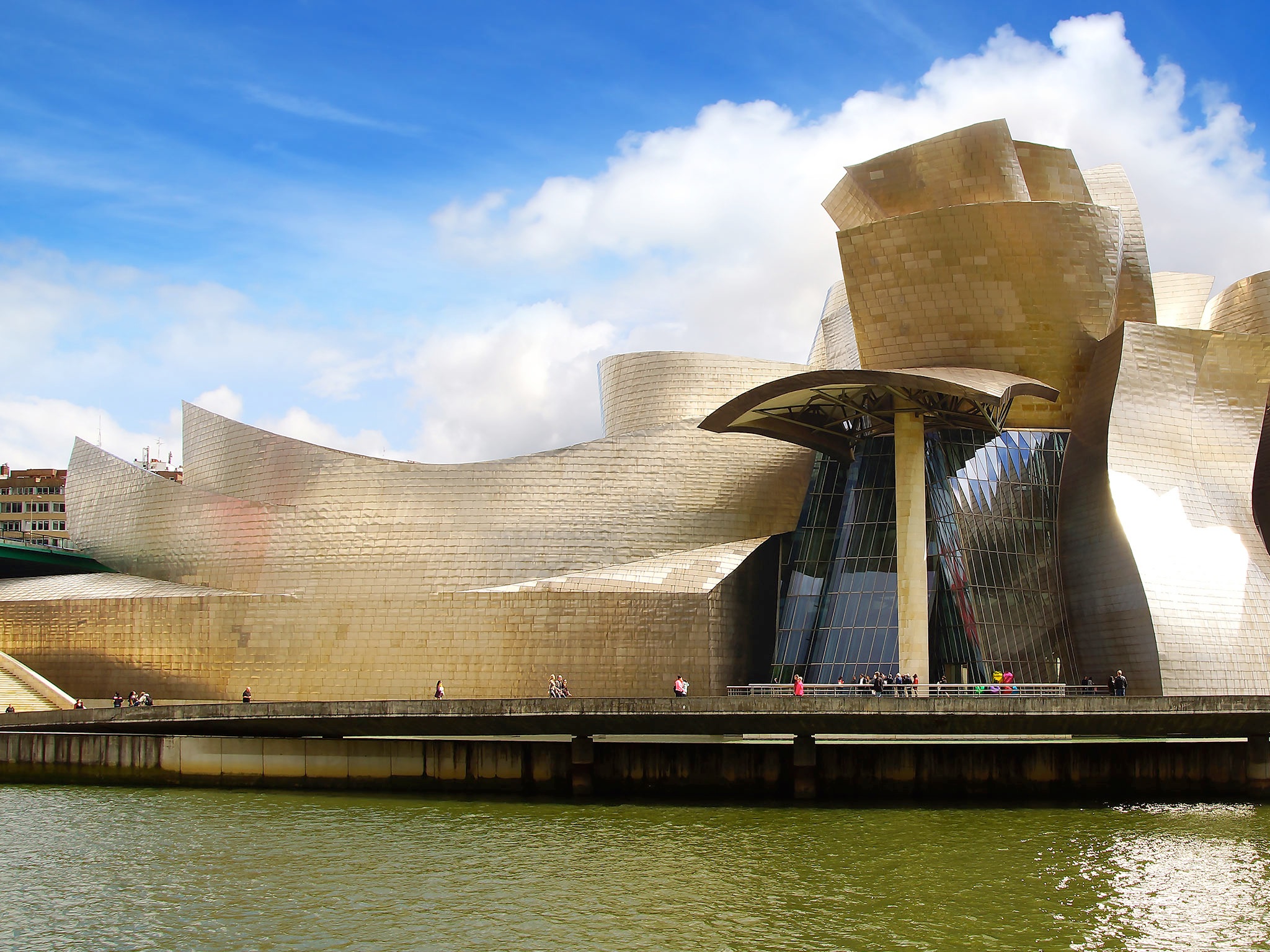 . MUSEO GUGGENHEIM (BILBAO) .