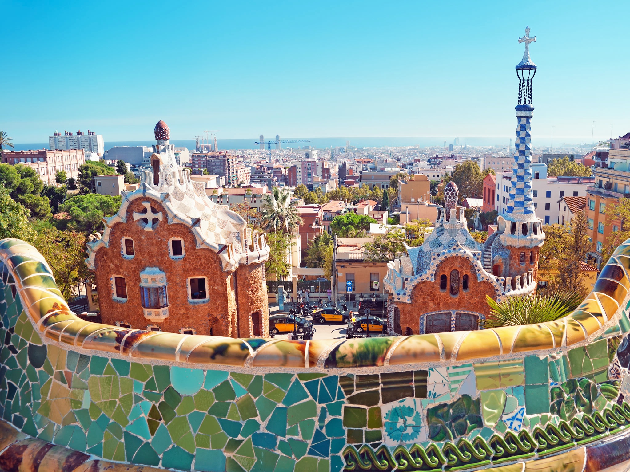 . PARQUE GÜELL (BARCELONA) .