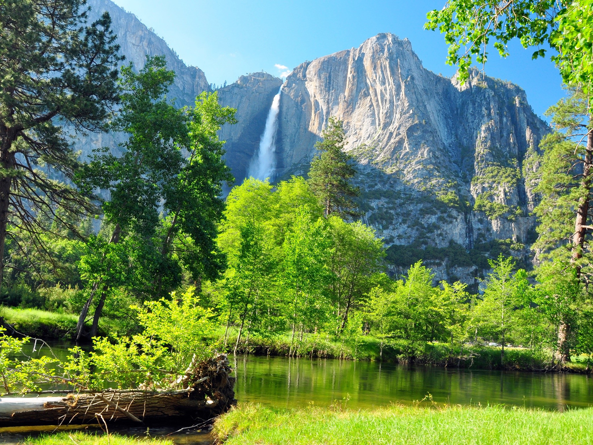 . Yosemite National Park .